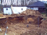 Bau Pool 059